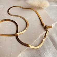 Load image into Gallery viewer, Everyday Snake Chain Necklace