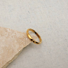Load image into Gallery viewer, Everyday Gold Scallop Ring
