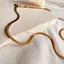 Load image into Gallery viewer, Everyday Snake Chain Necklace