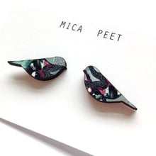 Load image into Gallery viewer, Bird Stud Earrings