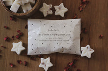 Load image into Gallery viewer, Raspberry &amp; Peppercorn Soy Wax Melts
