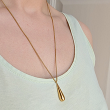 Load image into Gallery viewer, Everyday Gold Droplet Pendant Necklace
