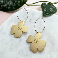 Load image into Gallery viewer, Gold Flower Hoop Earrings
