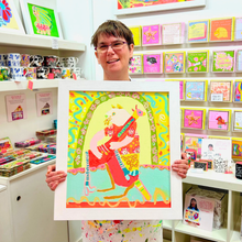 Load image into Gallery viewer, Hugging Animals, Dark Chocolate with Mint &amp; Crystal Crunch
